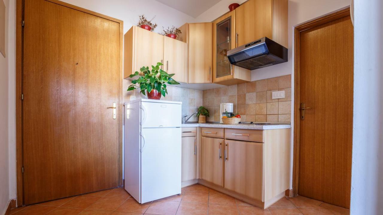 Apartment Josephine 2 Malinska Eksteriør billede